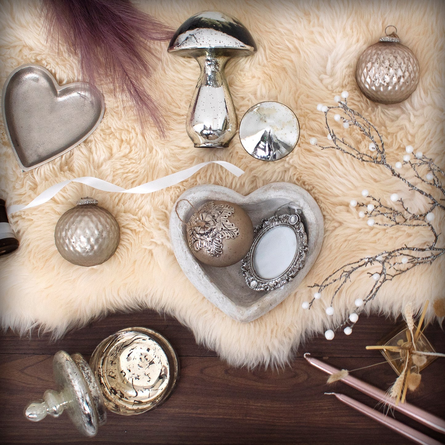 Gifts & Accessories
